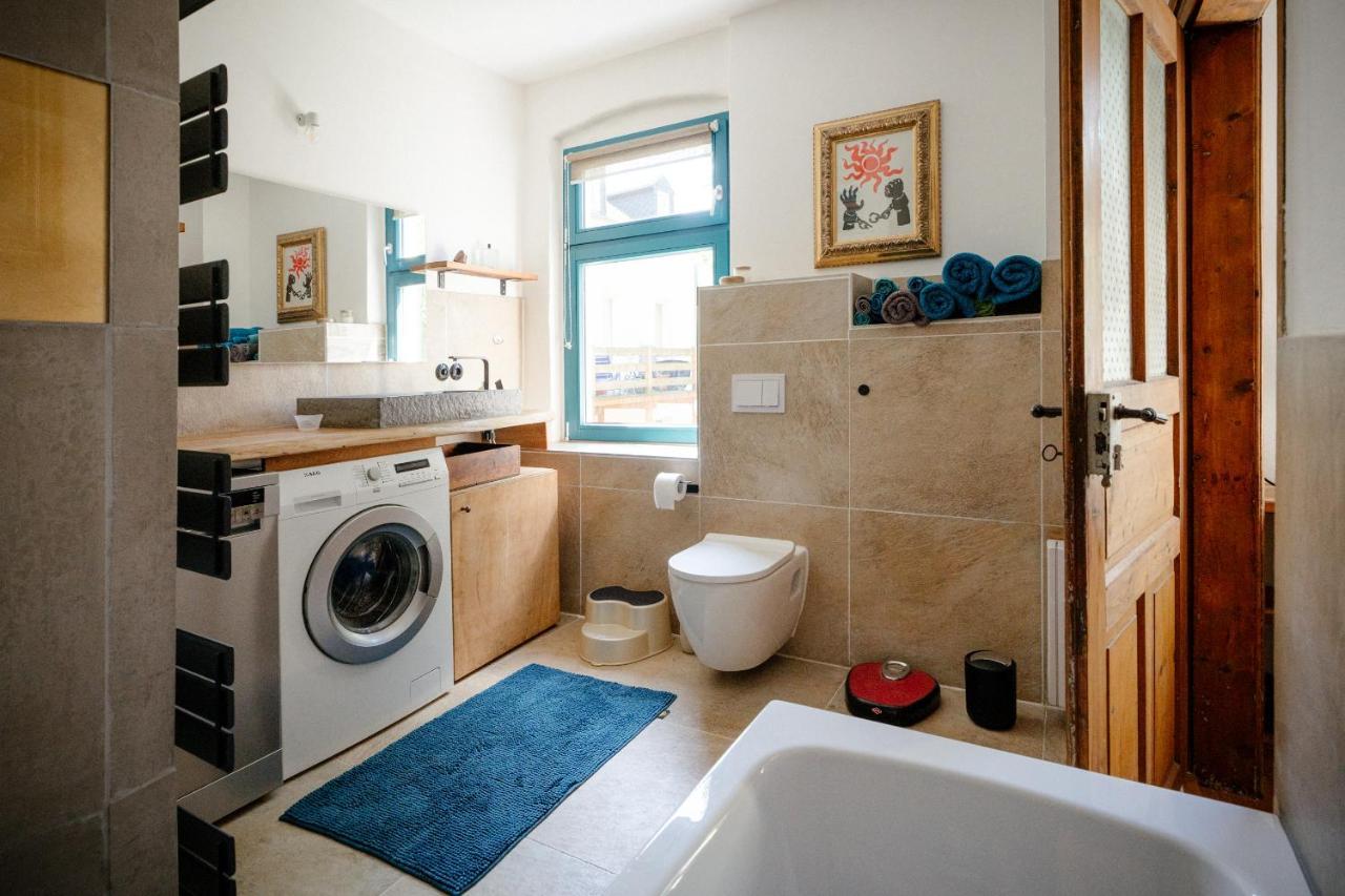 The Upholstery Tinyhouse Deluxe Eco Chalet Kreativ Citynah Chemnitz Exterior photo