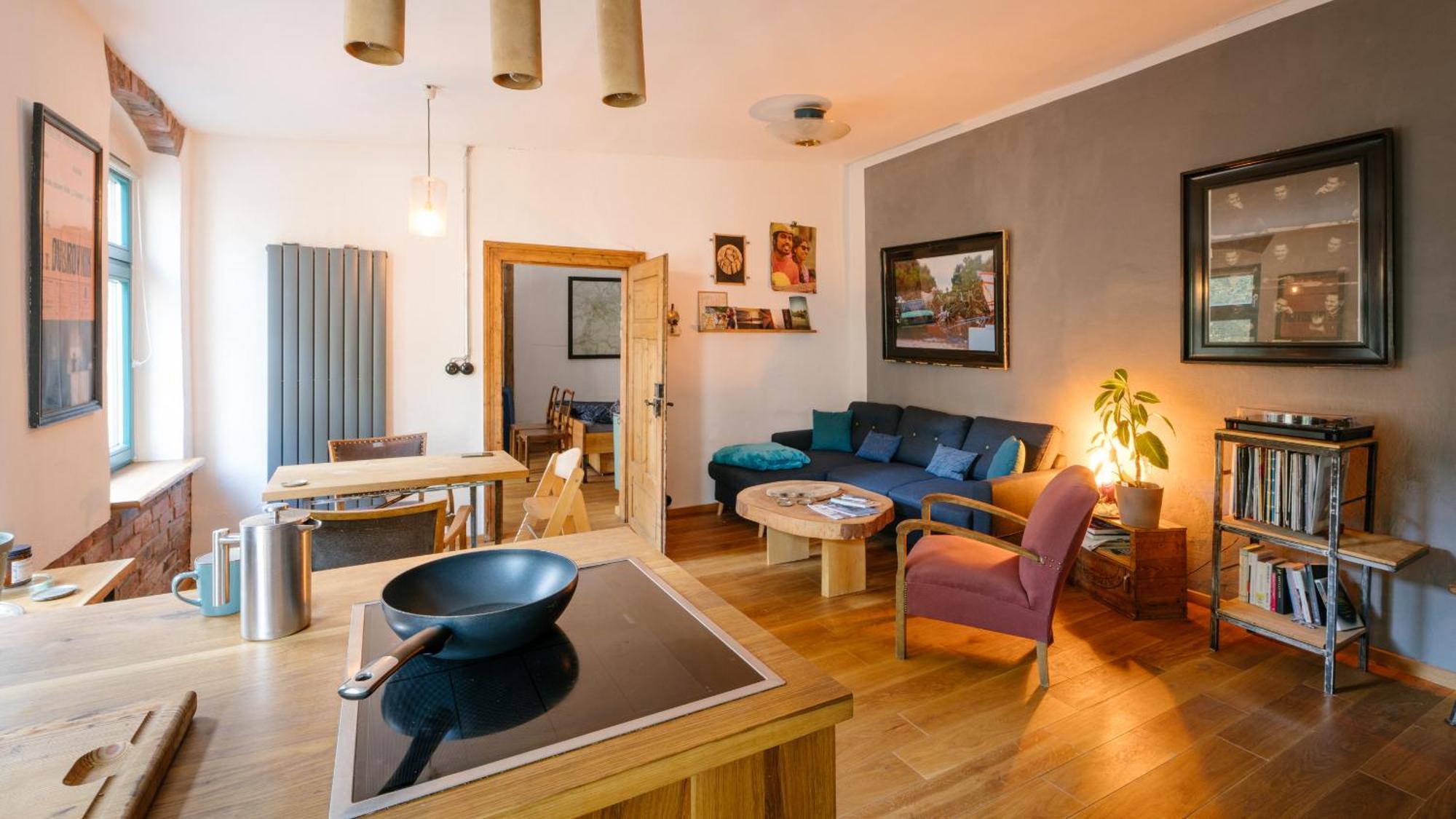 The Upholstery Tinyhouse Deluxe Eco Chalet Kreativ Citynah Chemnitz Exterior photo